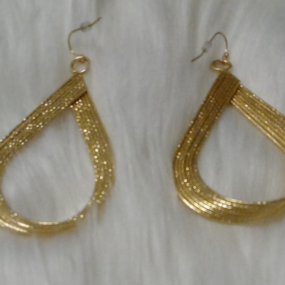 Woman earring - Picture 2 of 3